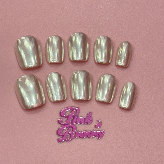 Chrome Pearl Short